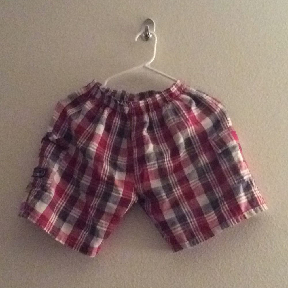 Short pants With squares and lines